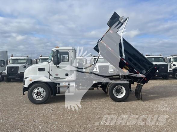 Mack MD7 Camiones bañeras basculantes o volquetes