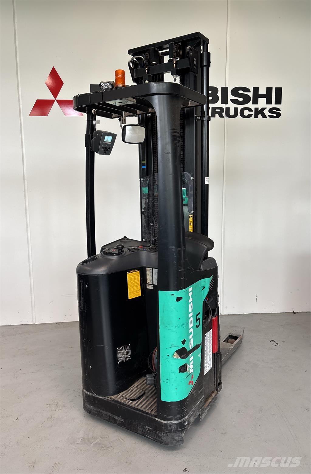 Mitsubishi SBR16N Apiladores eléctricos autopropulsados