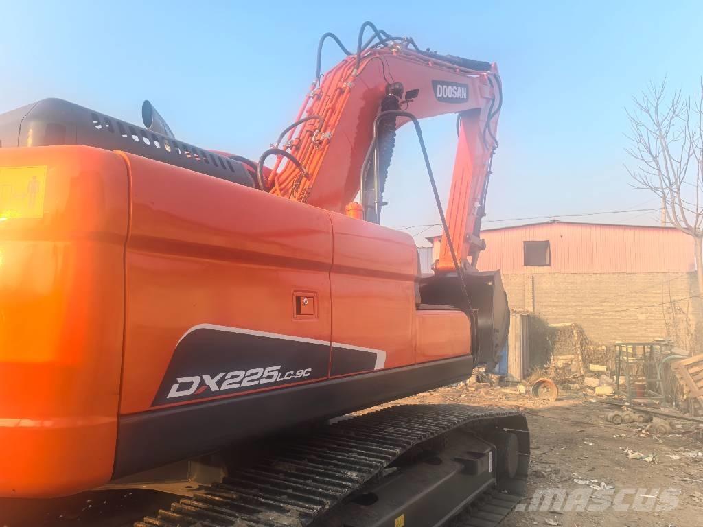Doosan DX225 Excavadoras de cadenas