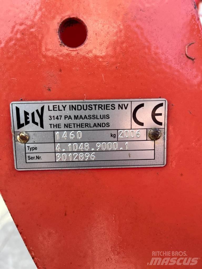 Lely Lotus 900 Rastrillos y henificadores