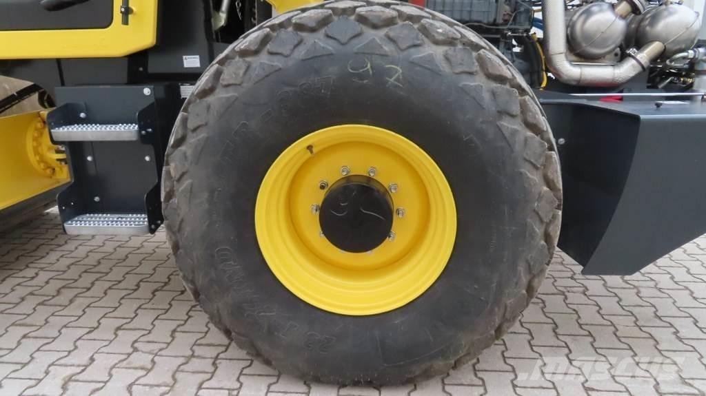 Bomag BW213 DH-5 Rodillos de un solo tambor