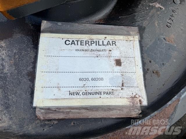 CAT 6020 NEW IDLER Cadenas, orugas y chasis