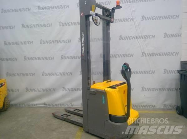 Jungheinrich EJC 220 Apiladores eléctricos