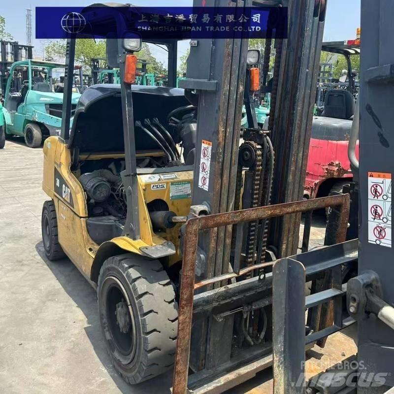 CAT 30 Carretillas diesel