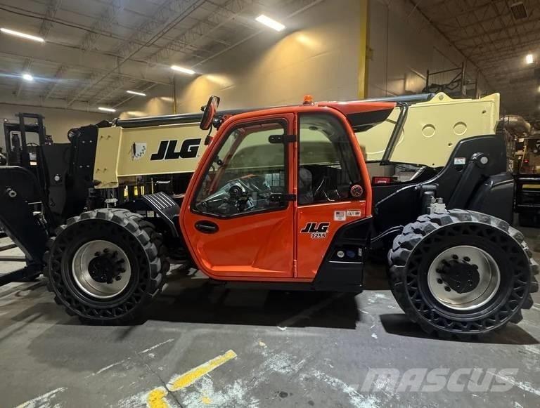 JLG 1255 Carretillas telescópicas