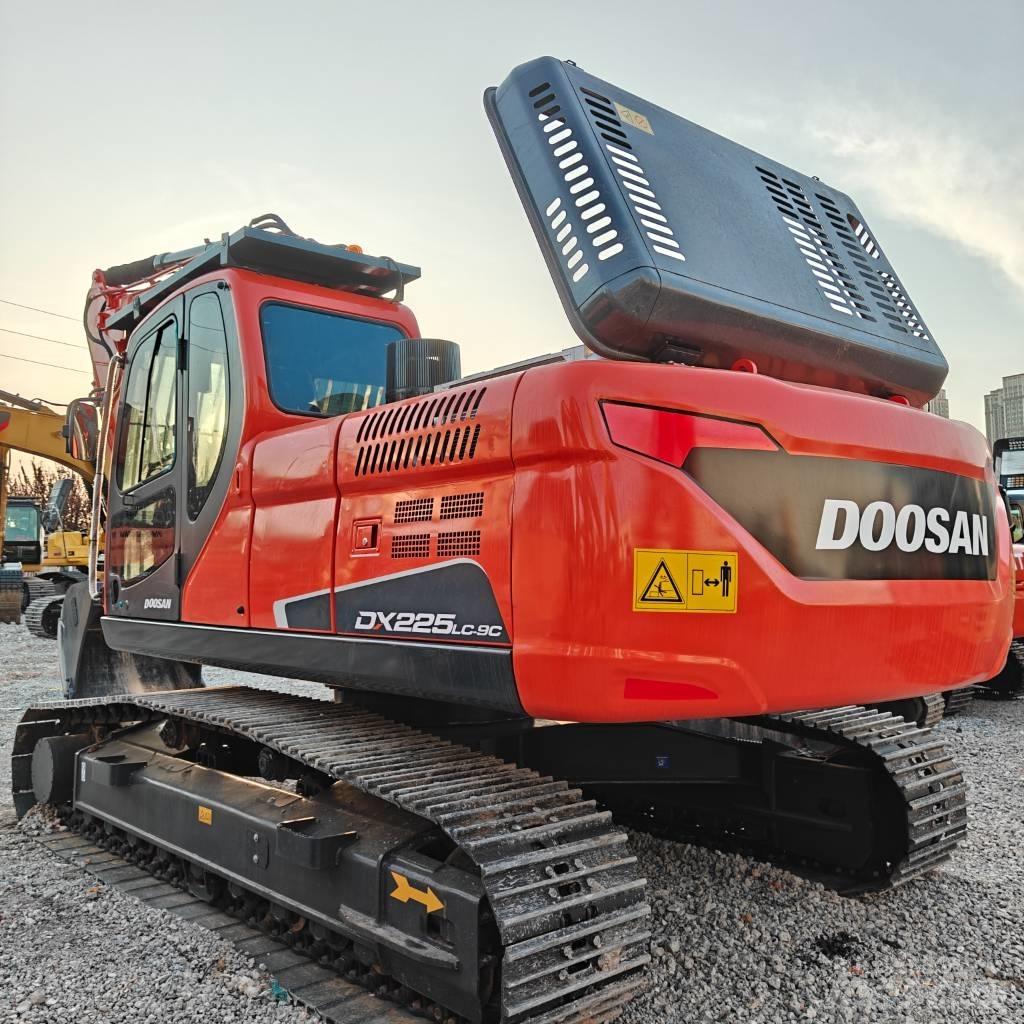 Doosan DX225LC-9C Excavadoras de cadenas