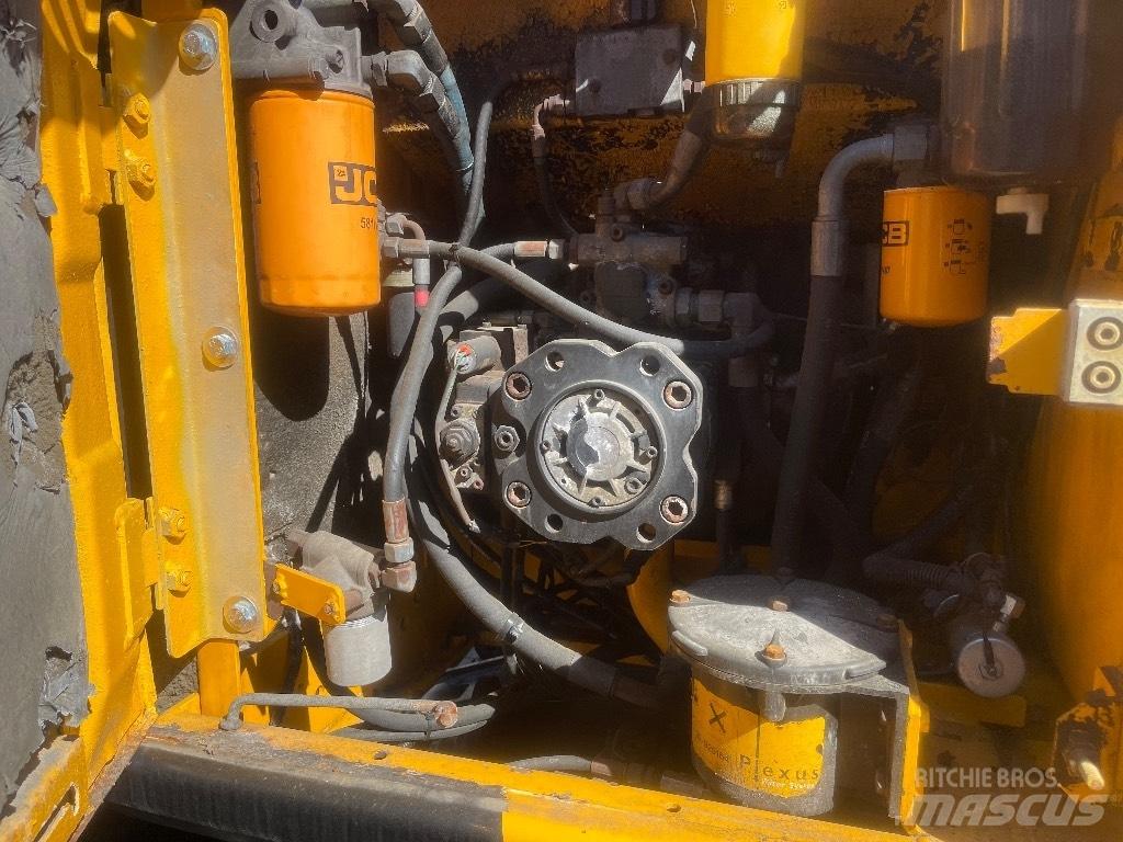JCB JS 175 W Excavadoras de ruedas