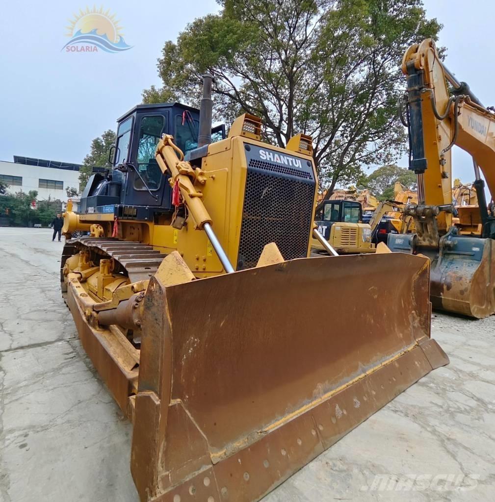 Shantui SD 22 Buldozer sobre oruga