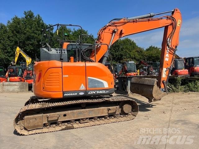 Doosan DX 140 LCR-5 Excavadoras de cadenas