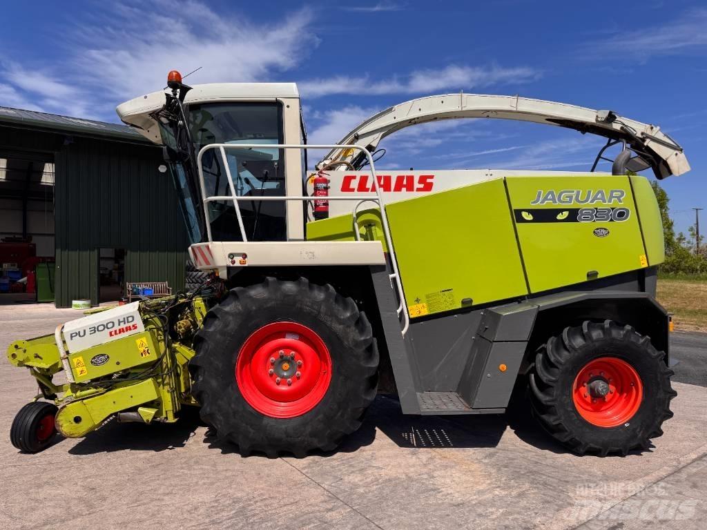 CLAAS Jaguar 830 Picadoras de forraje autopropulsadas