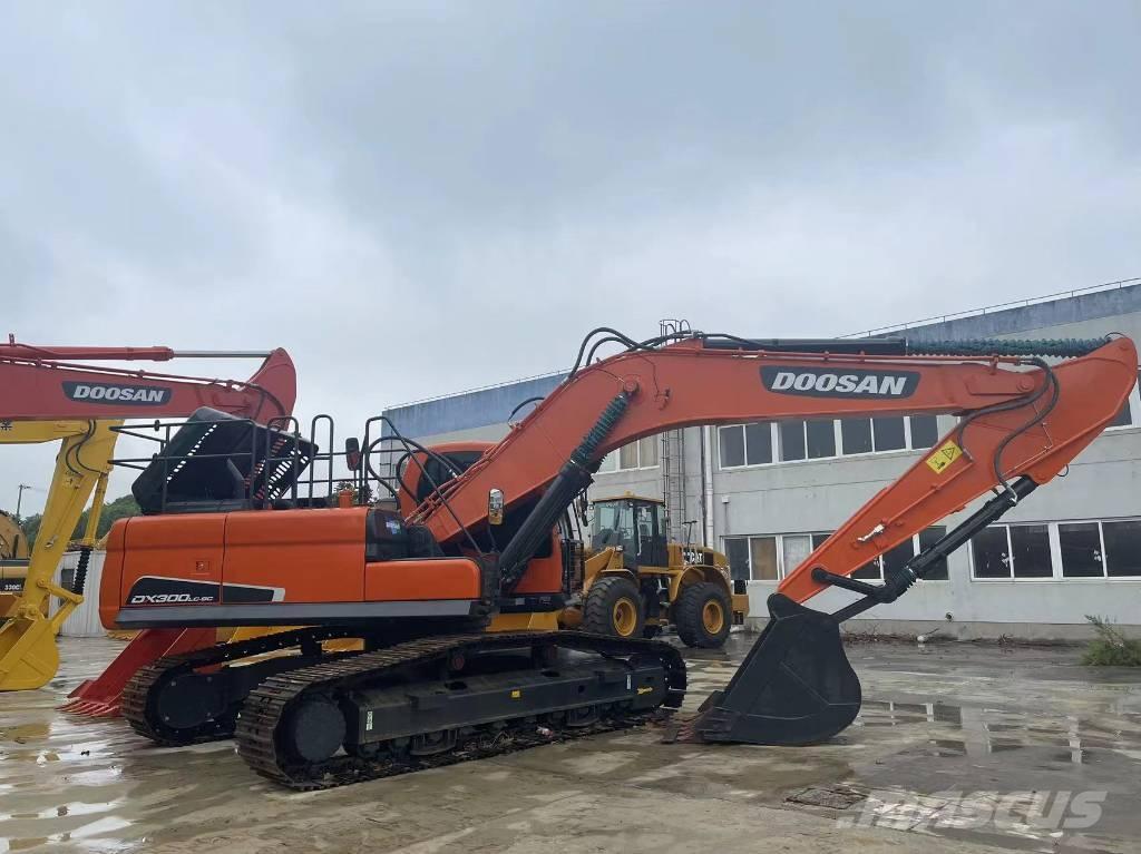 Doosan DX 300 LC Excavadoras de cadenas