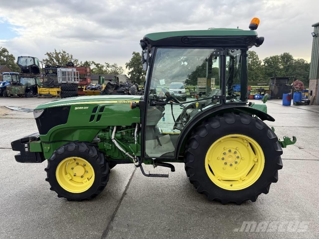 John Deere 5085 GV Tractores