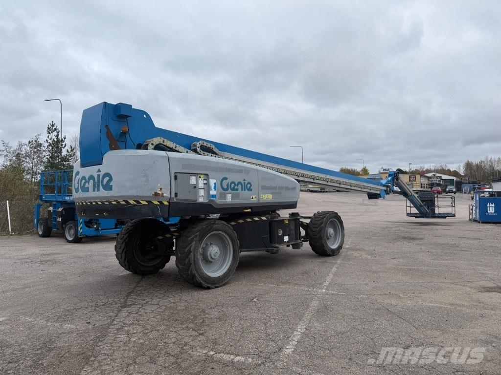 Genie SX 135 XC Plataforma de trabajo articulada