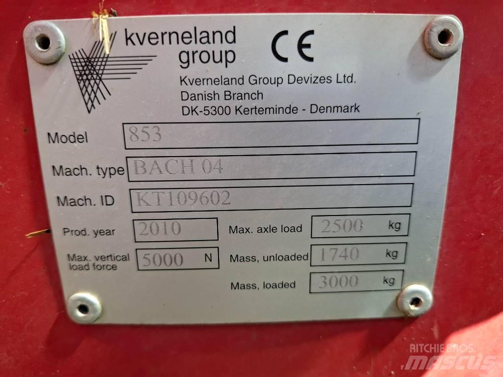 Kverneland 853 Desmenuzadoras, cortadoras y desenrolladoras de pacas