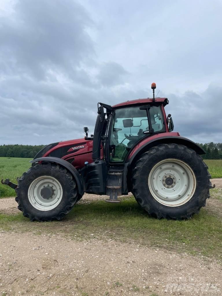 Valtra T 234 V Tractores