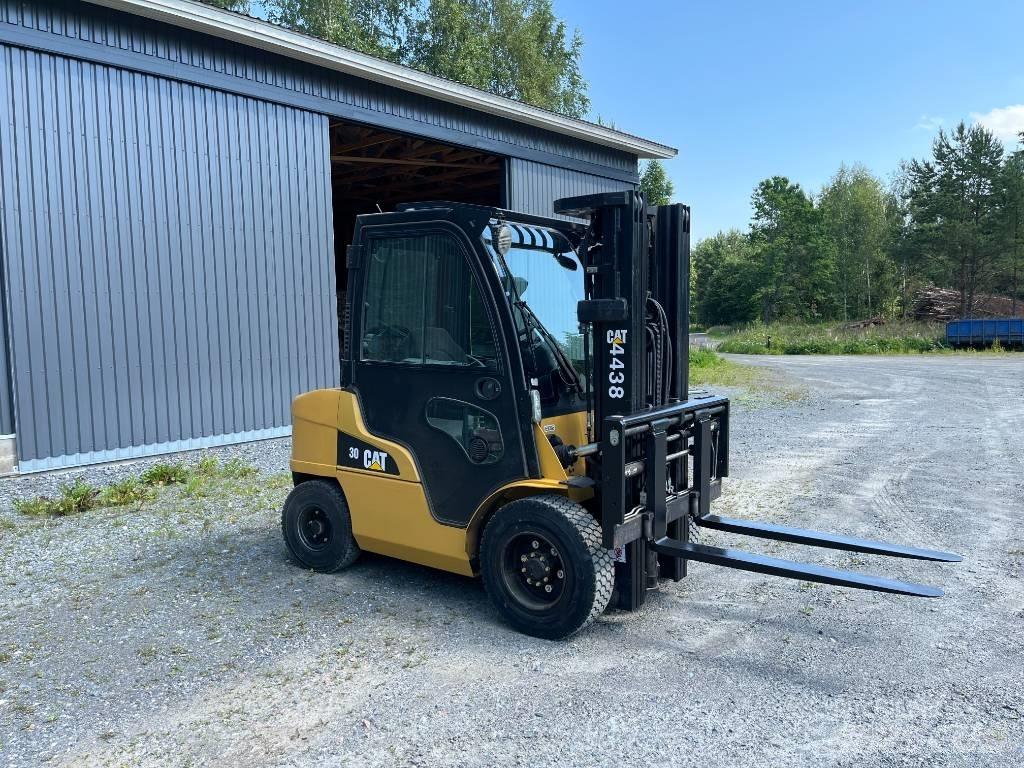 CAT DP 30 N Carretillas diesel