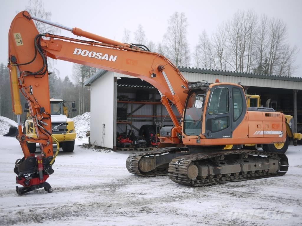 Doosan DX 225 LC Excavadoras de cadenas