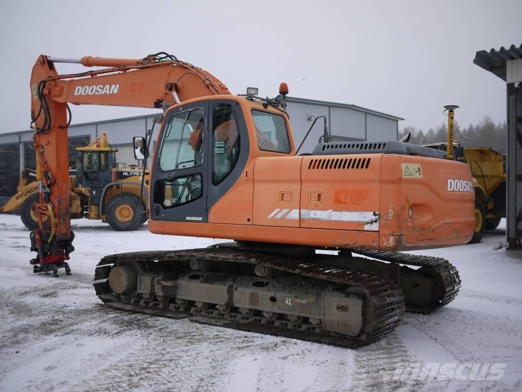 Doosan DX 225 LC Excavadoras de cadenas