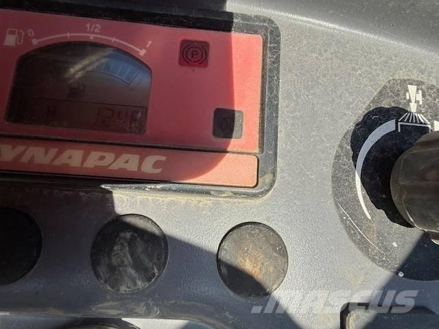 Dynapac CC 1300 Rodillos de doble tambor