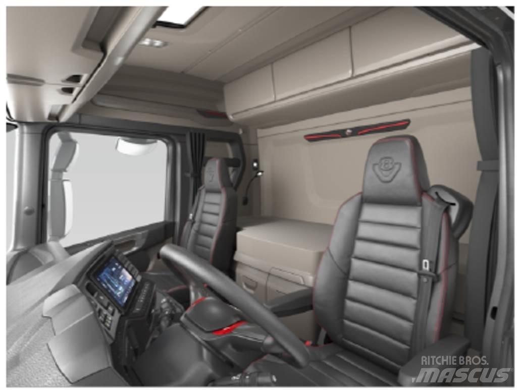 Scania R590 8x4 Camiones polibrazo