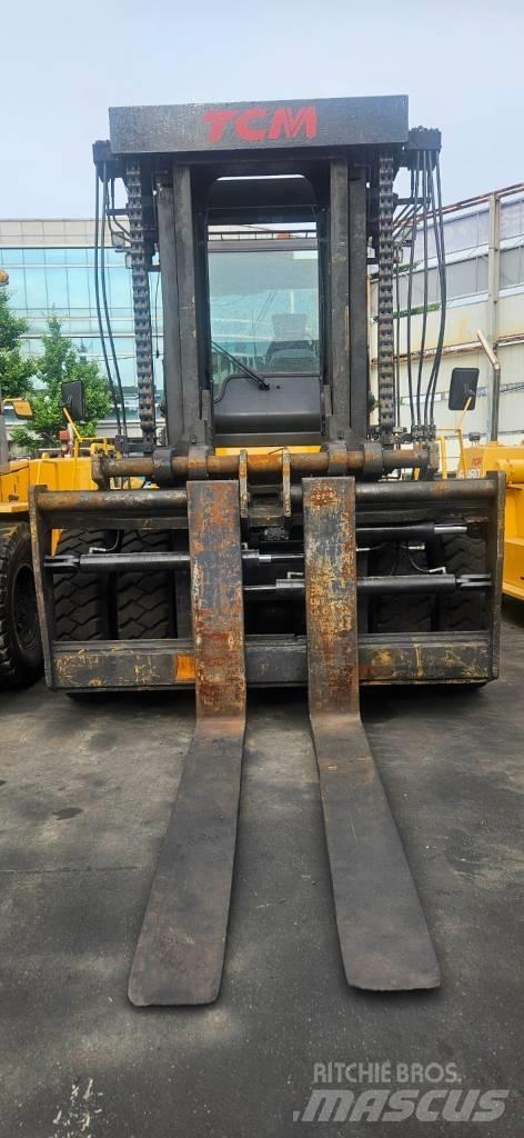 TCM FD250-3 Otras carretillas elevadoras