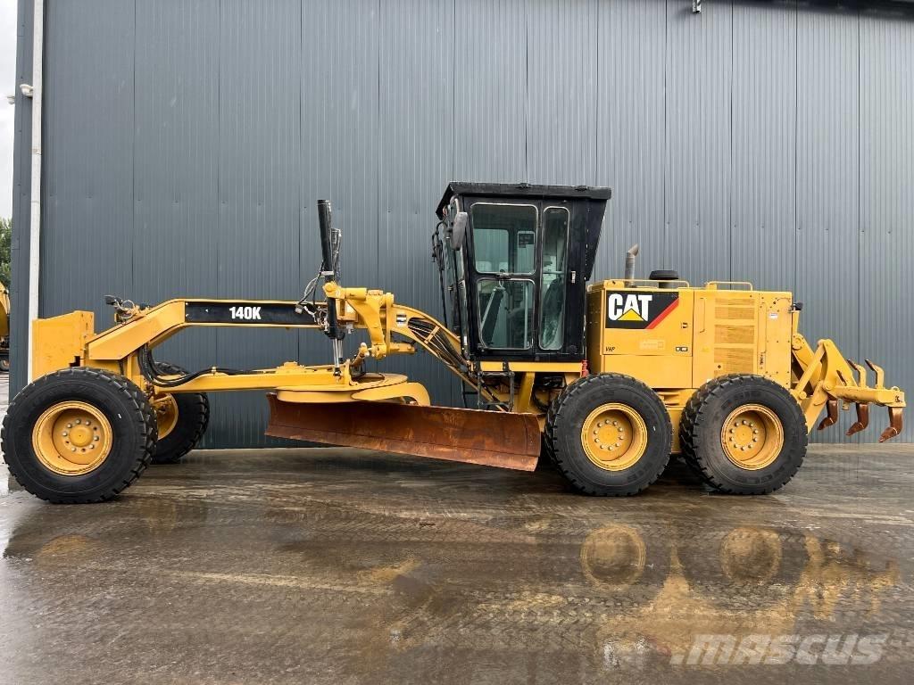 CAT 140K Motoniveladoras