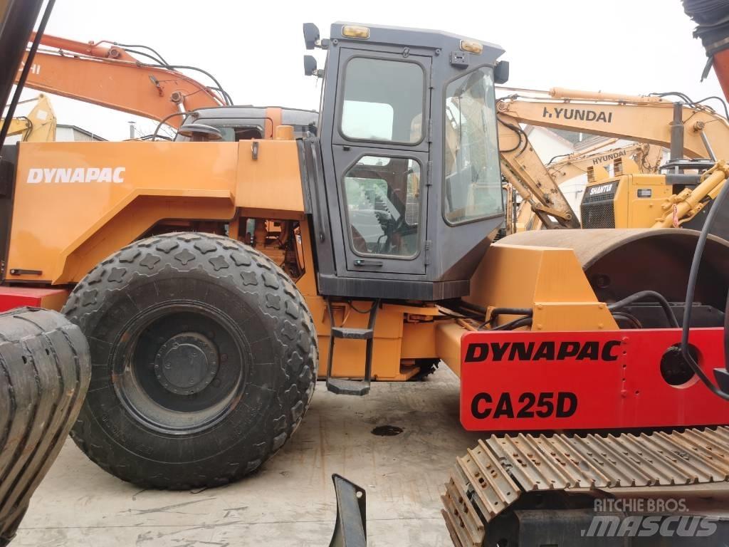 Dynapac CA 25 D Rodillos de un solo tambor