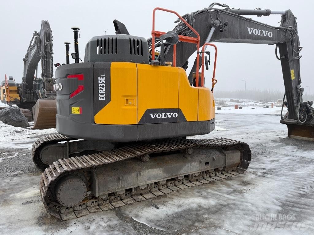 Volvo EC 235 EL Excavadoras de cadenas