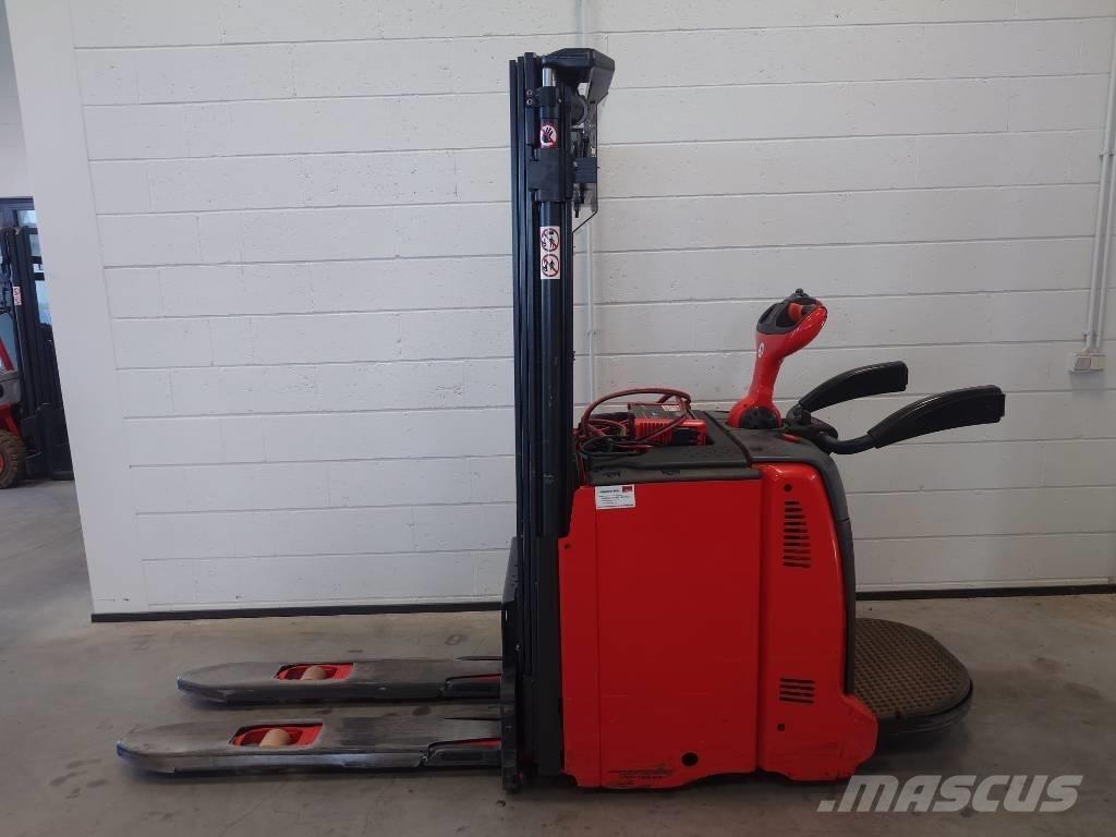 Linde L12AP/133 Apiladores eléctricos autopropulsados
