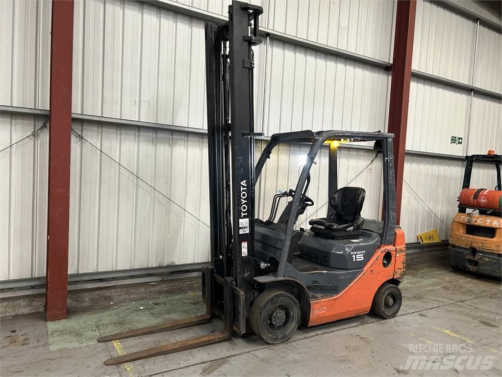 Toyota 02-8FDF15 Carretillas diesel