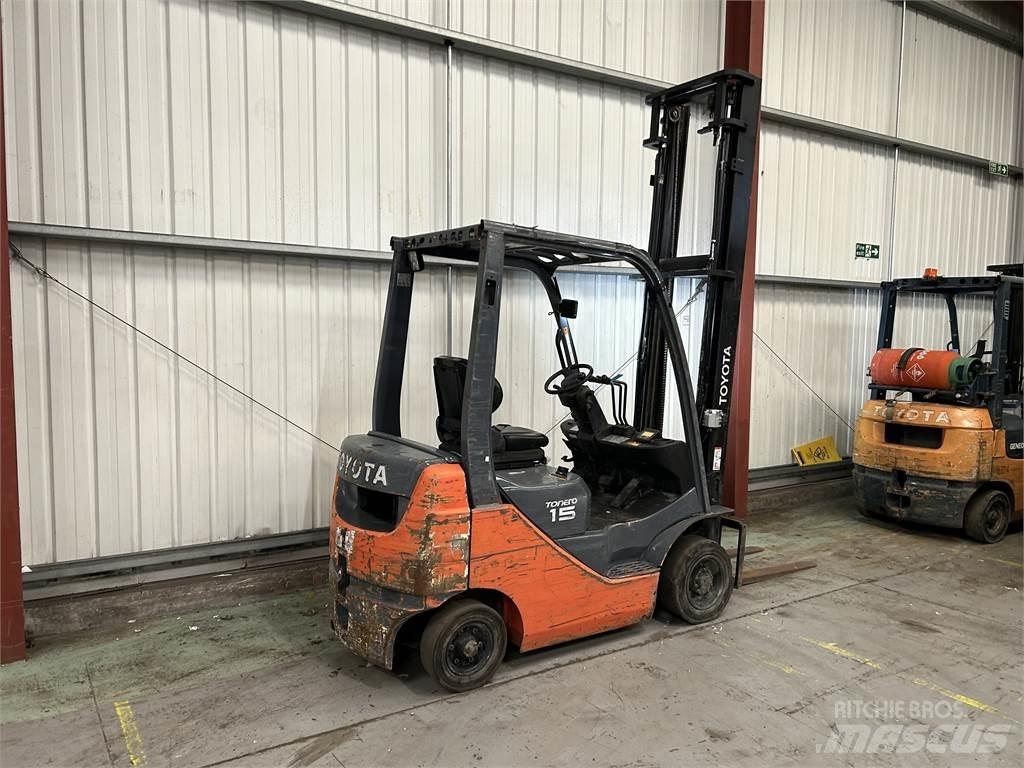 Toyota 02-8FDF15 Carretillas diesel