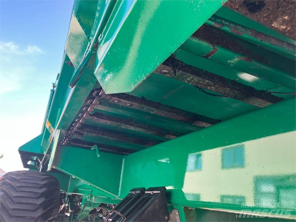 Tebbe HS 180 Remolques esparcidores de estiércol