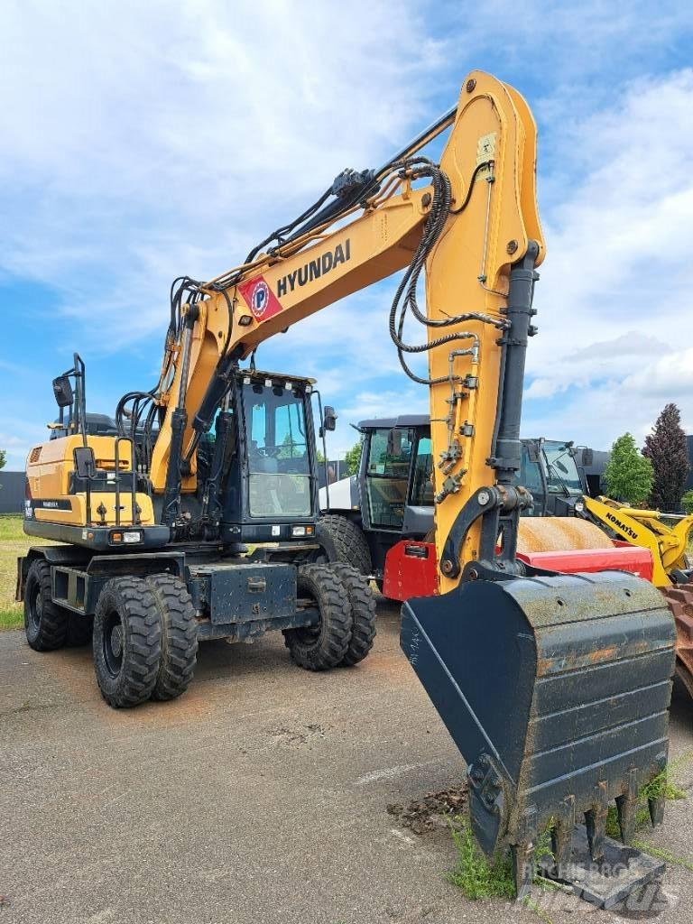Hyundai HW140 Excavadoras de ruedas
