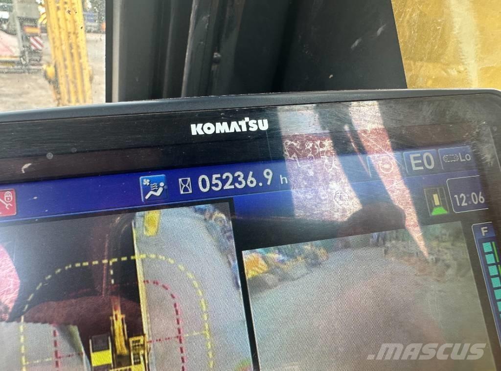 Komatsu PC 210 LC-11 Excavadoras de cadenas