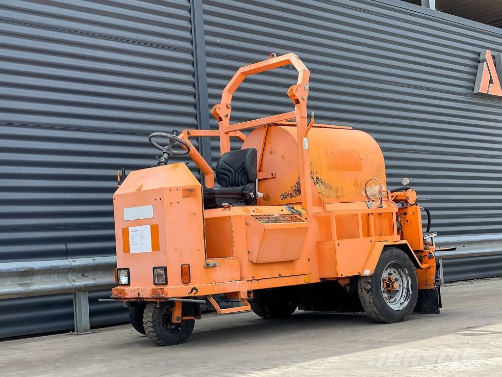 Strassmayr S25/500-G Pulverizador de asfalto