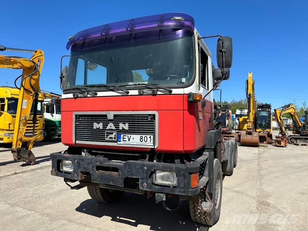 MAN 28.322 6x6 Camiones bañeras basculantes o volquetes