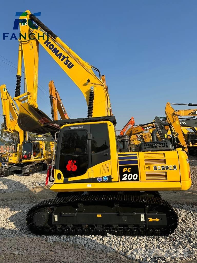 Komatsu PC 200-8 Excavadoras de cadenas