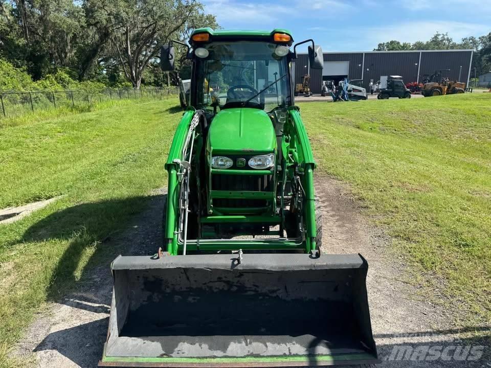 John Deere 3520 Tractores