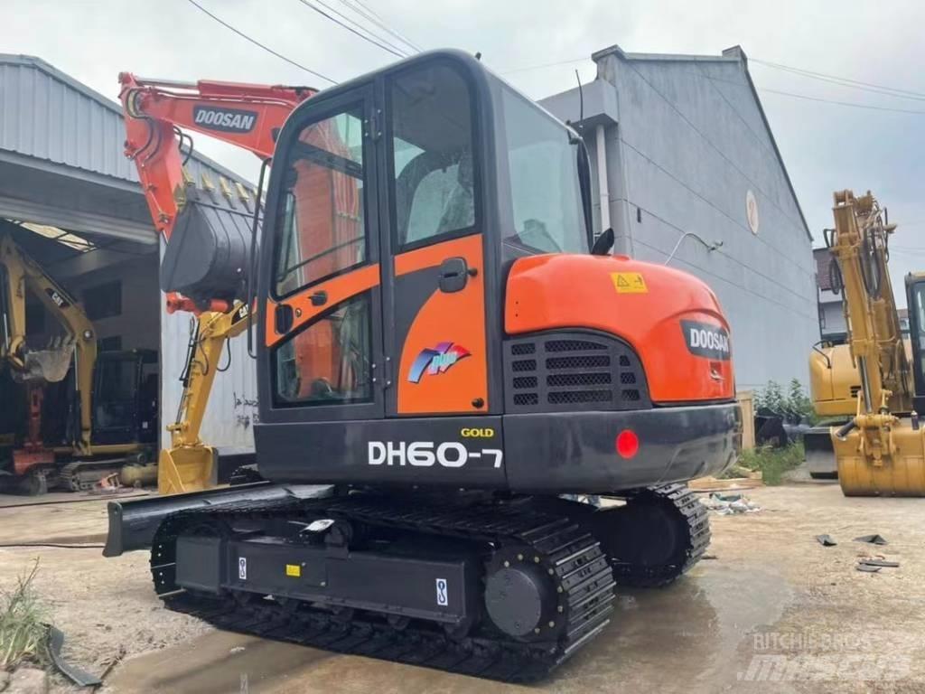 Doosan DH 60-7 Mini excavadoras < 7t
