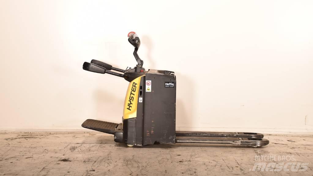Hyster P3.0S Transpaletas Eléctricas con plataforma