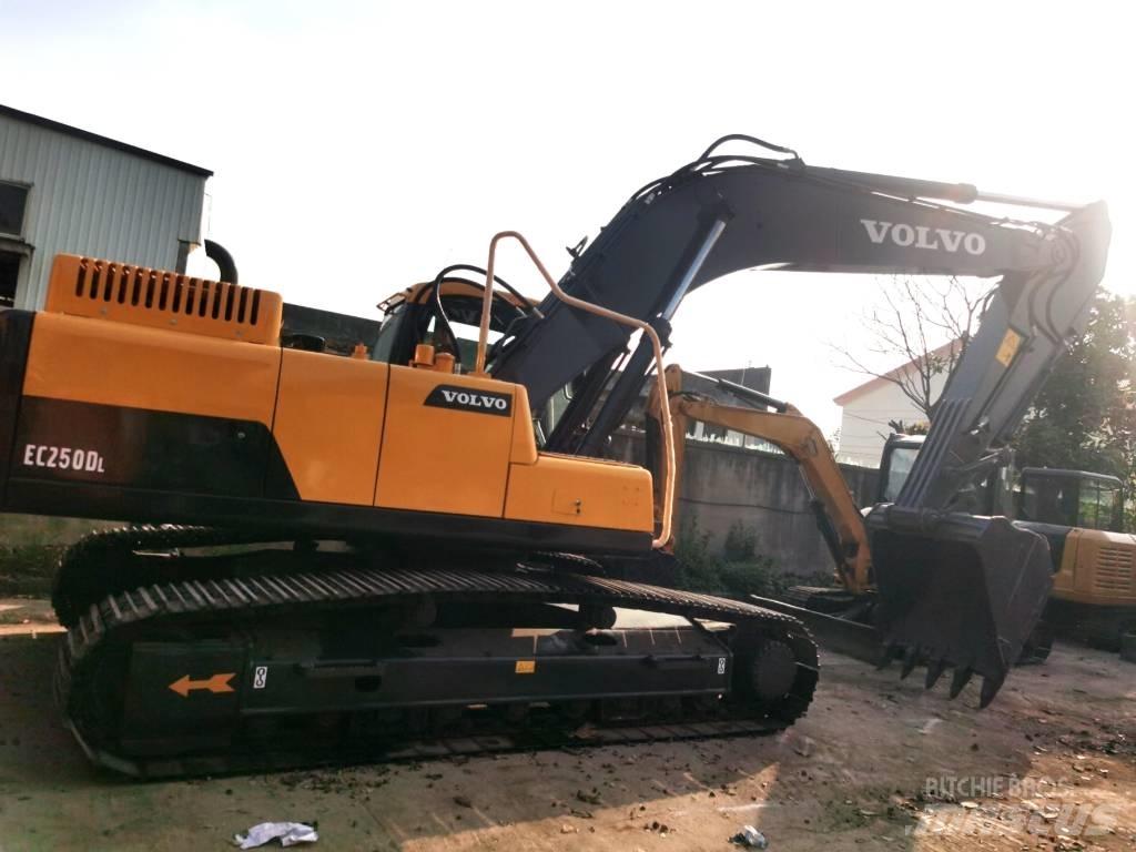 Volvo EC 250 D L Excavadoras de cadenas