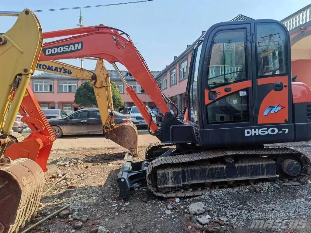 Doosan DH 60-7 Mini excavadoras < 7t