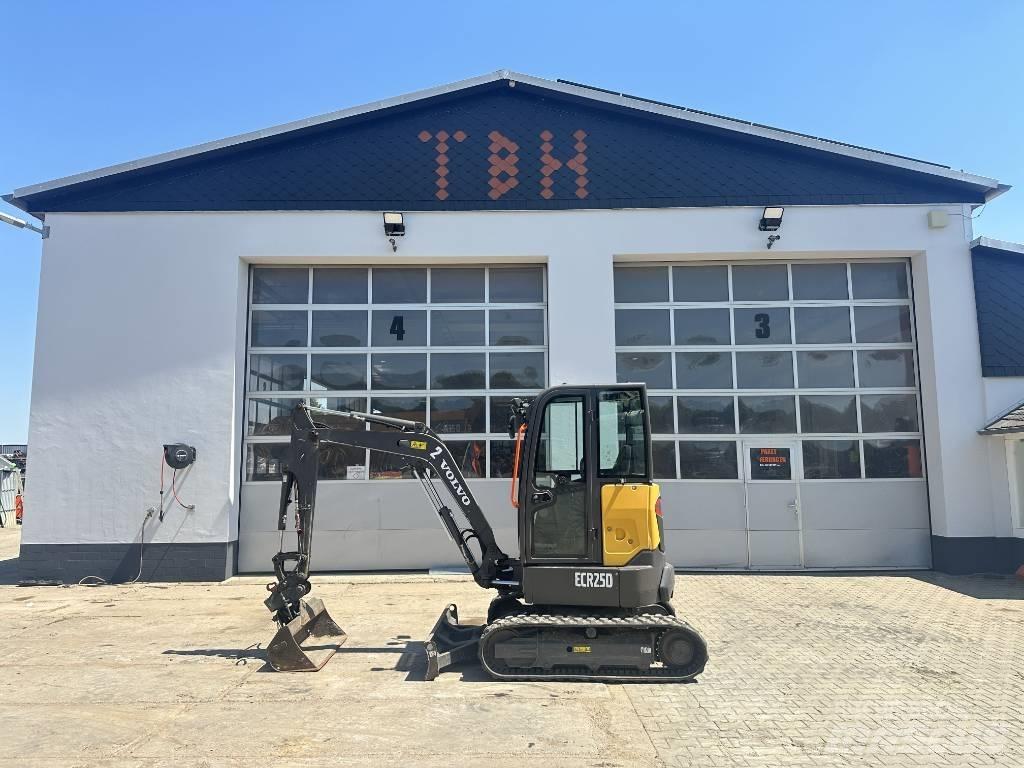 Volvo ECR 25 D Mini excavadoras < 7t