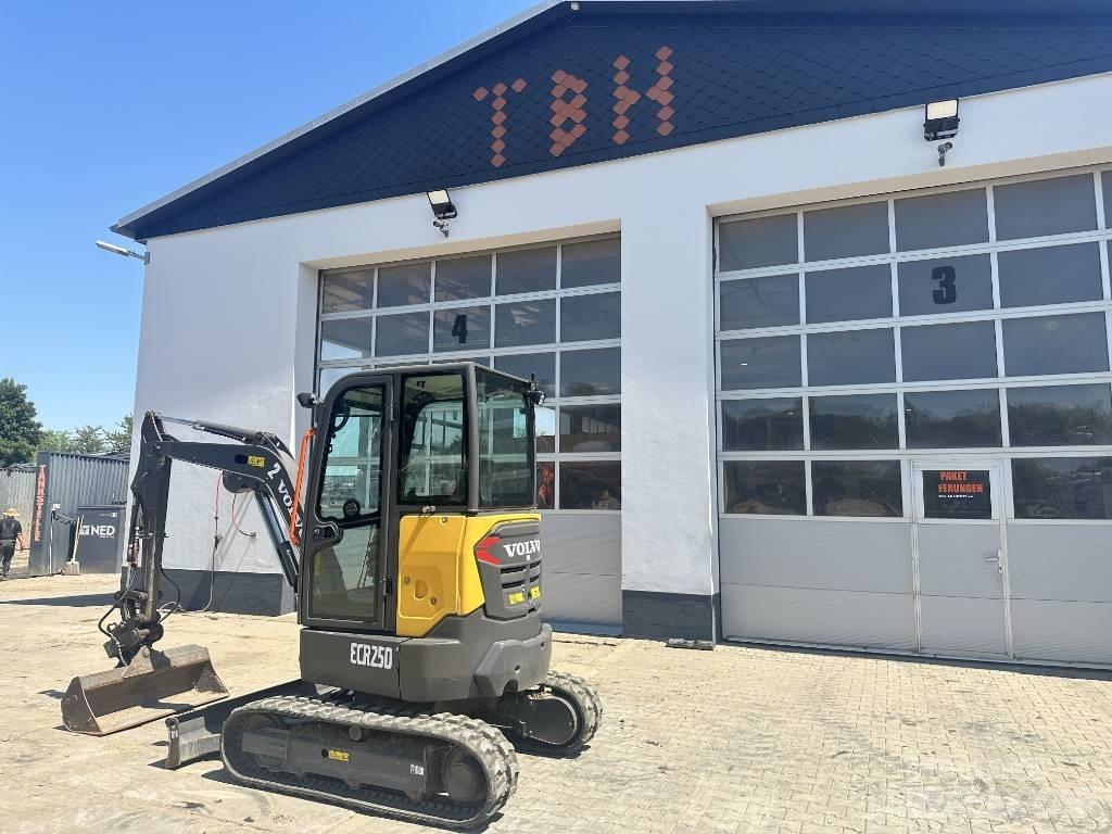 Volvo ECR 25 D Mini excavadoras < 7t