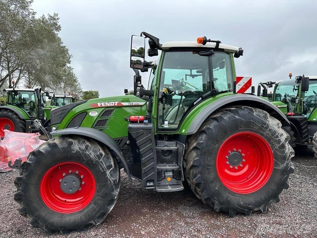 Fendt 724 Profi Plus Tractores