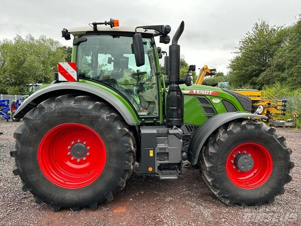 Fendt 724 Profi Plus Tractores