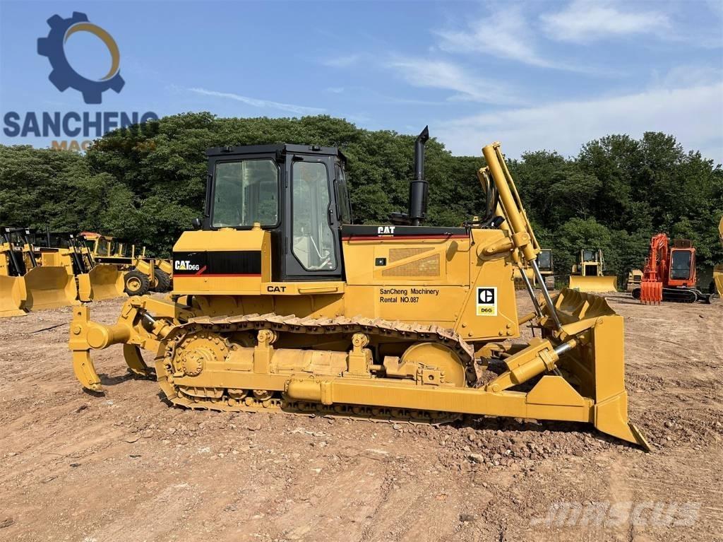 CAT D6G Buldozer sobre oruga