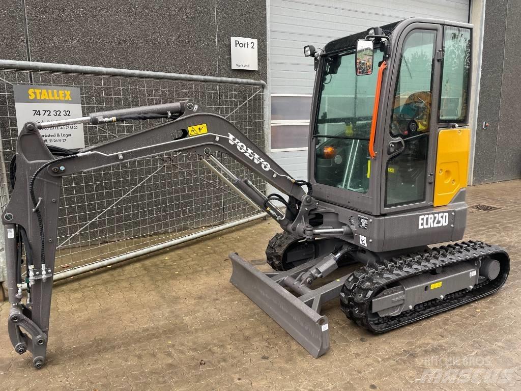 Volvo ECR25D Mini excavadoras < 7t