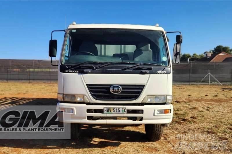 Nissan UD80 Otros camiones