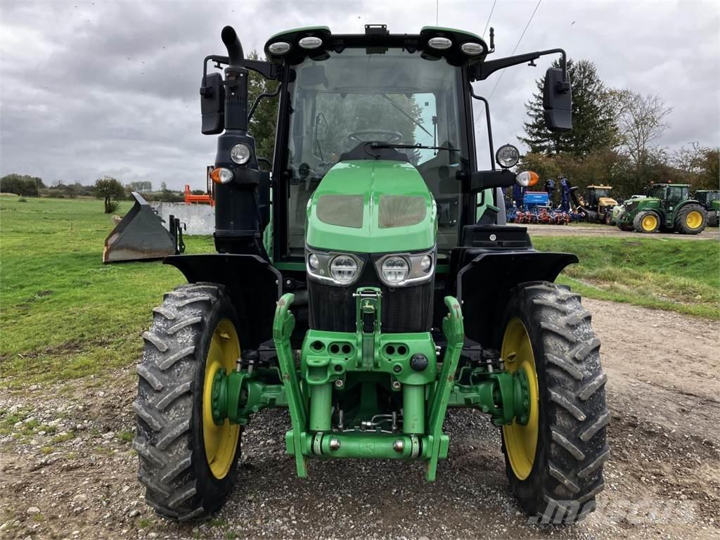 John Deere 6120M Tractores